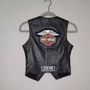 Harley-Davidson Women's Size Small Black  genuine Leather Motorcycle Vest